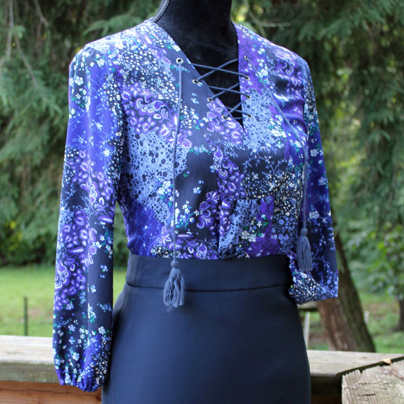 Tahari Floral Tie-Neck Indigo Peasant Blouse S/P - Picture 3 of 8